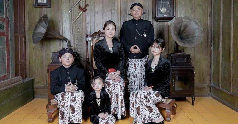 Instagram.com/revtiayunatasya